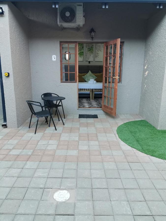 Guest Suites On Connor Bloemfontein Exterior foto